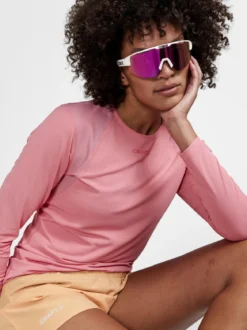 Women's ADV Essence Longsleeve Training Tee - ARROSA