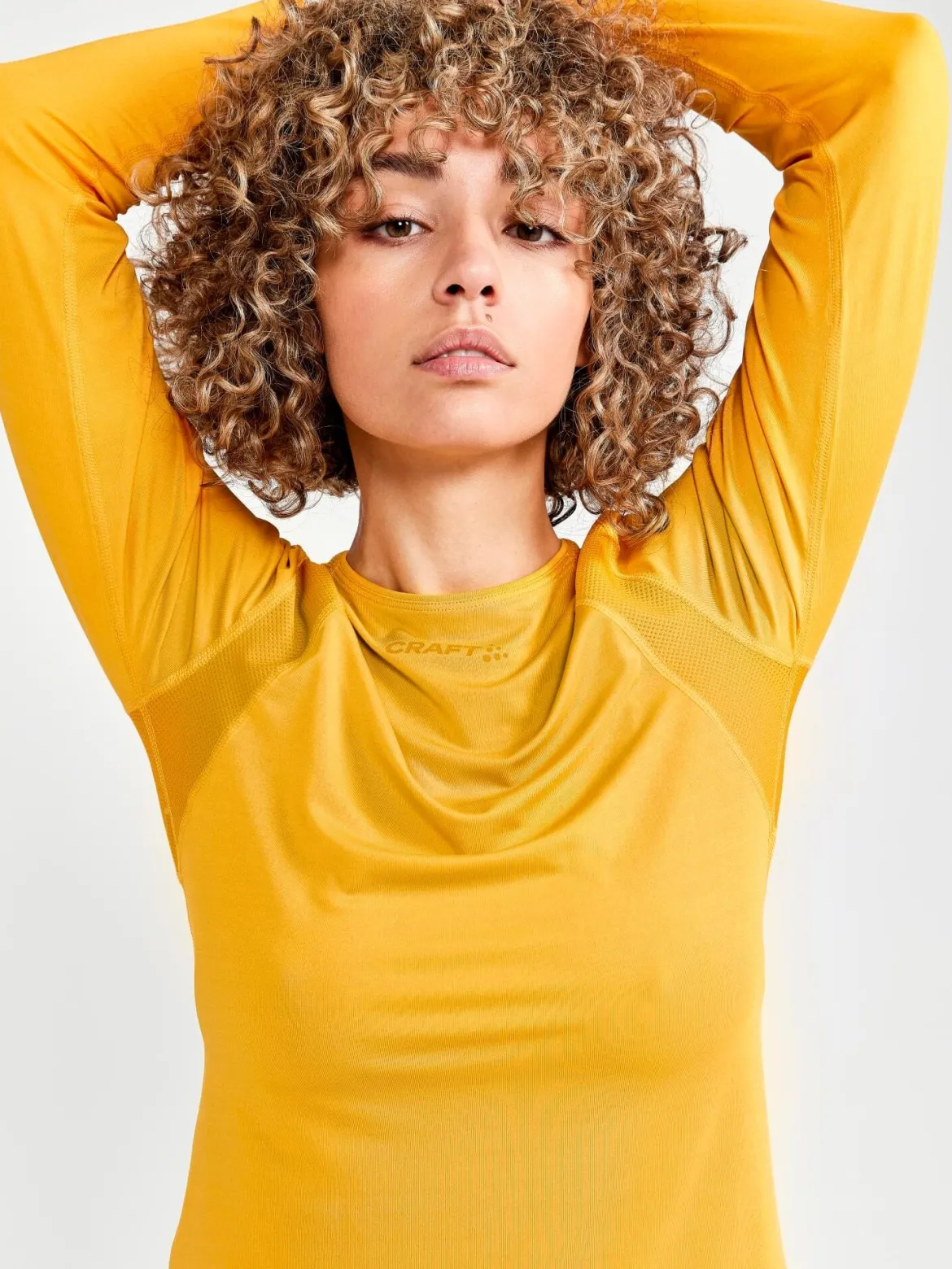 Women's ADV Essence Longsleeve Training Tee - CALM
