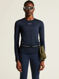 Women's Adv Essence LS Tee 2 - Blaze