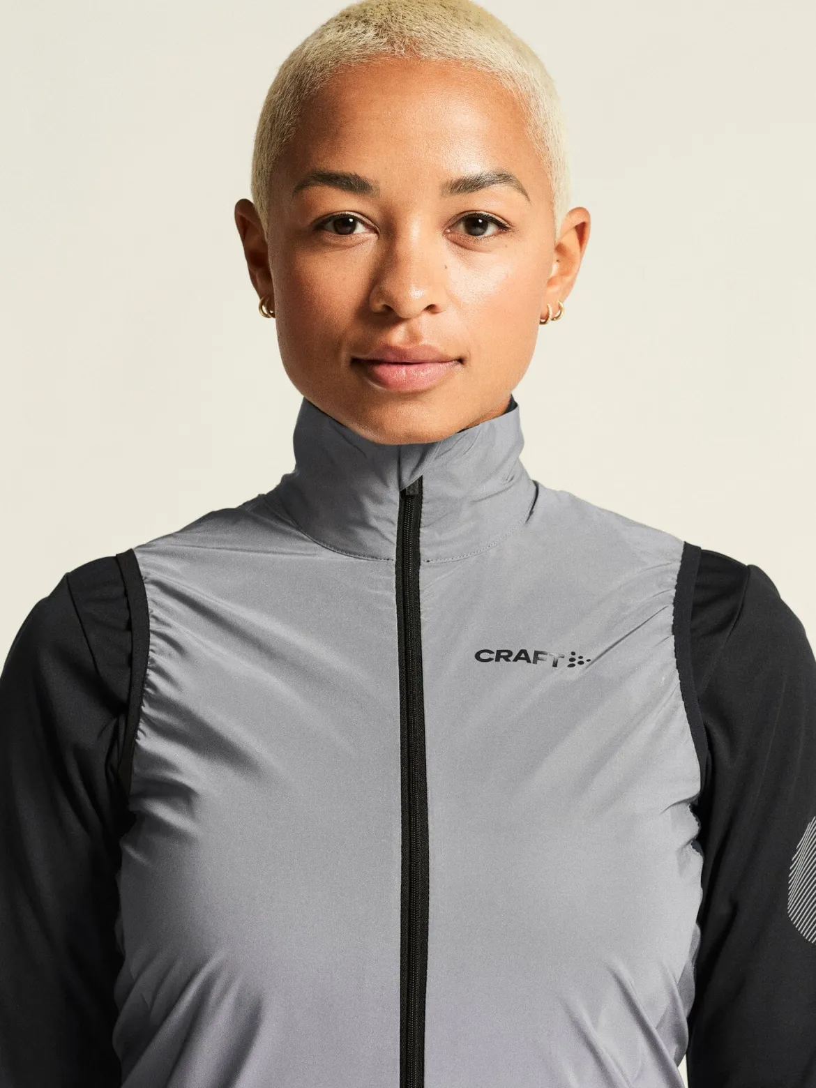 Women's Adv Essence Lumen Wind Vest - Silver Reflective/Black