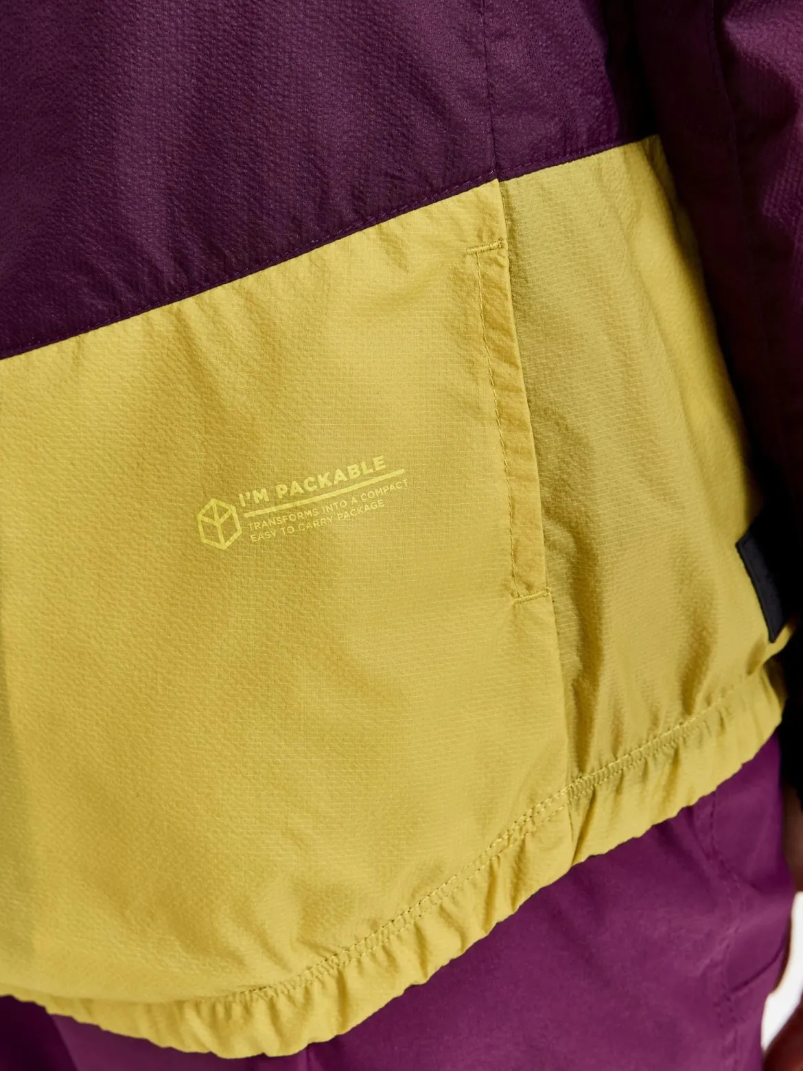 Women's ADV Gravel Wind Jacket - BURGUNDY-CRESS