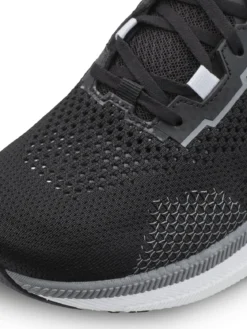Women's Endurance 3 Running Shoe - Black/Contrast White