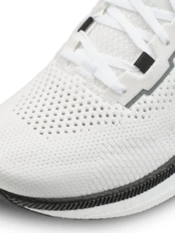 Women's Endurance 3 Running Shoe - White