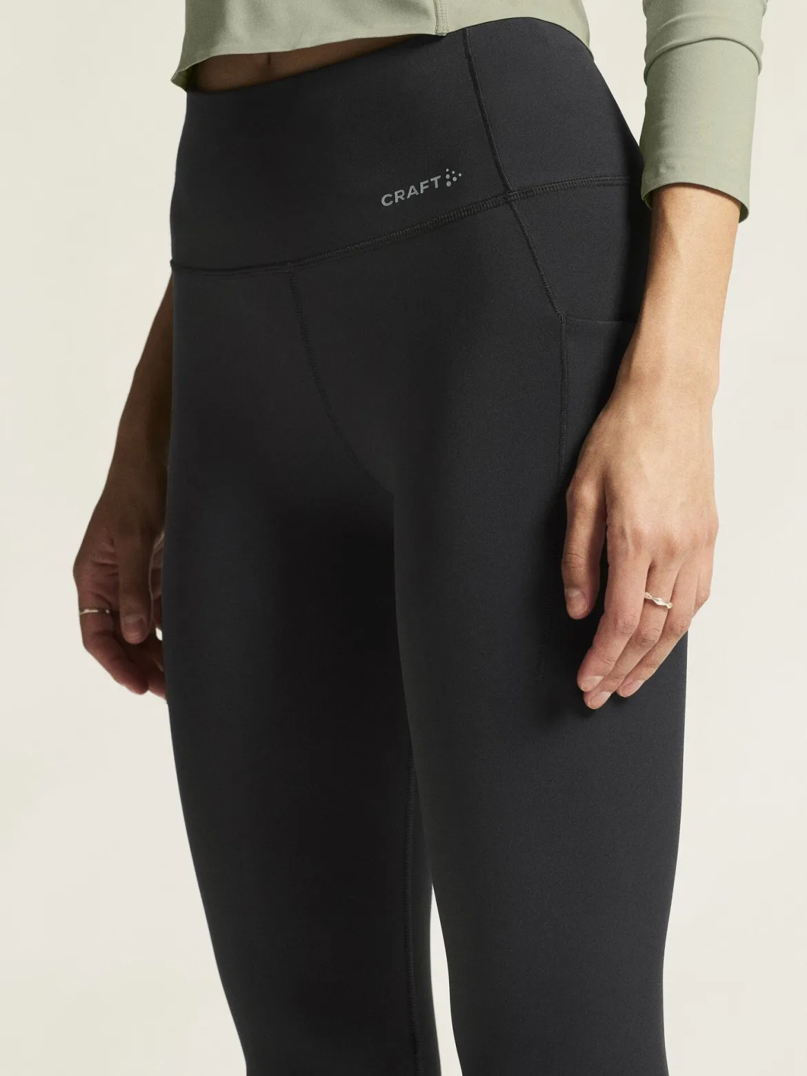 Women's Essence Capri 3 - Black