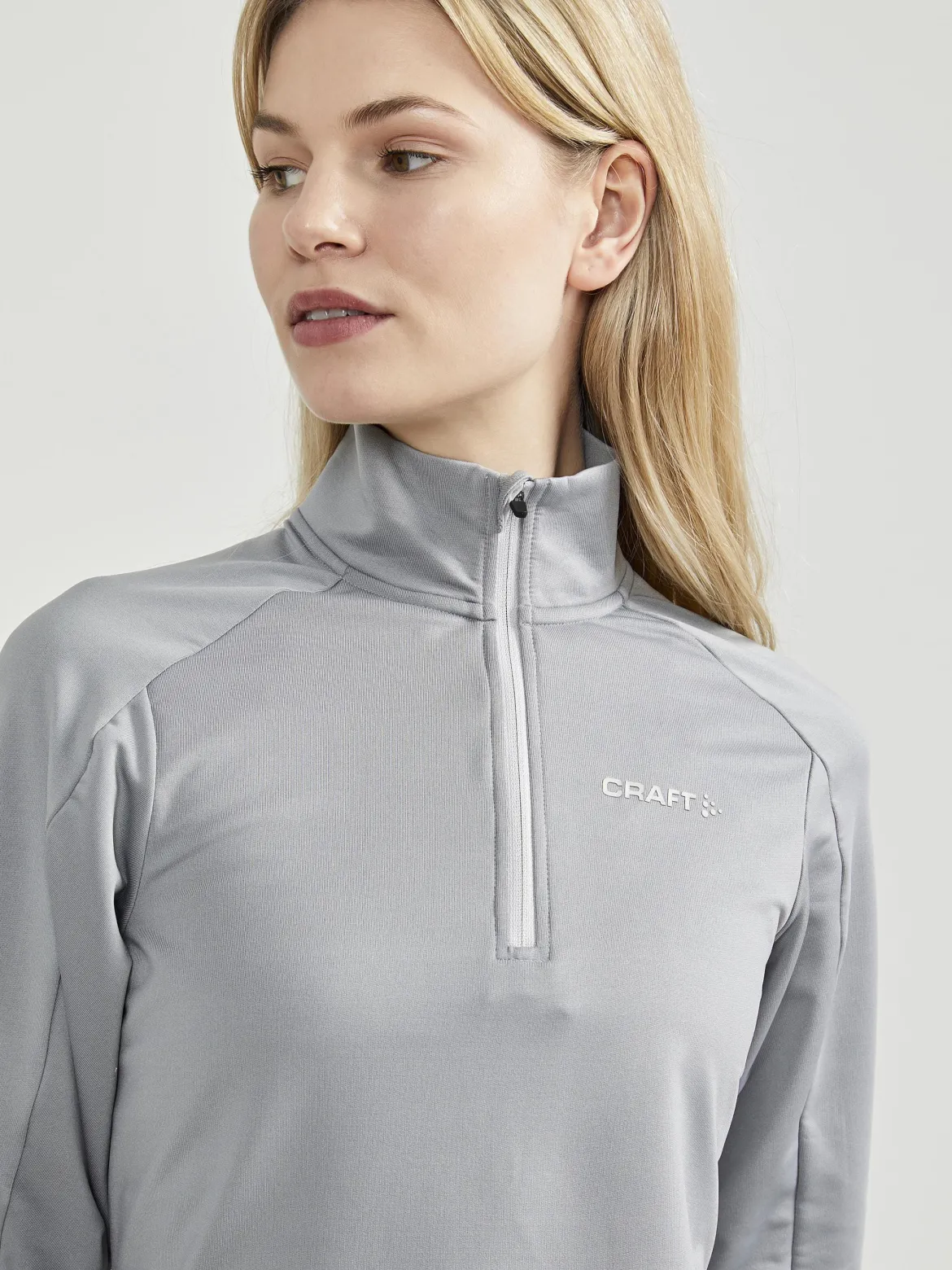 Women's Gain Midlayer - MONUMENT
