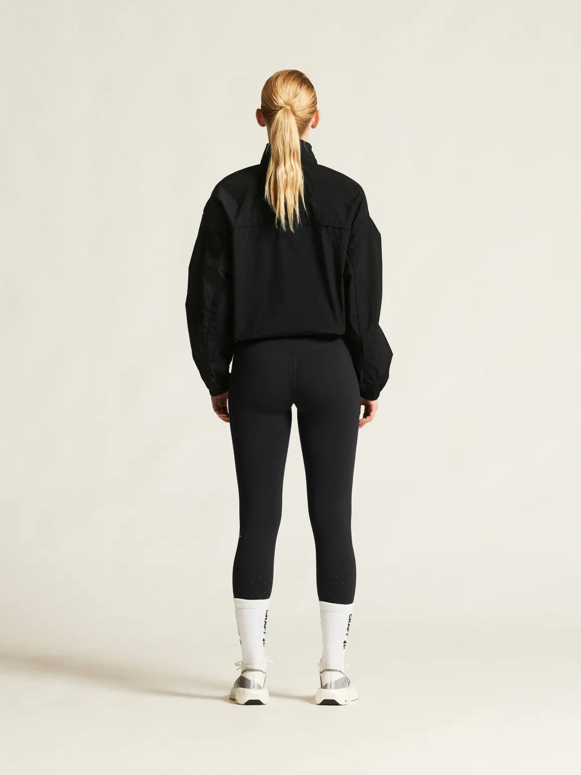 Women's Hypervent Oversized Wind Jacket - Black