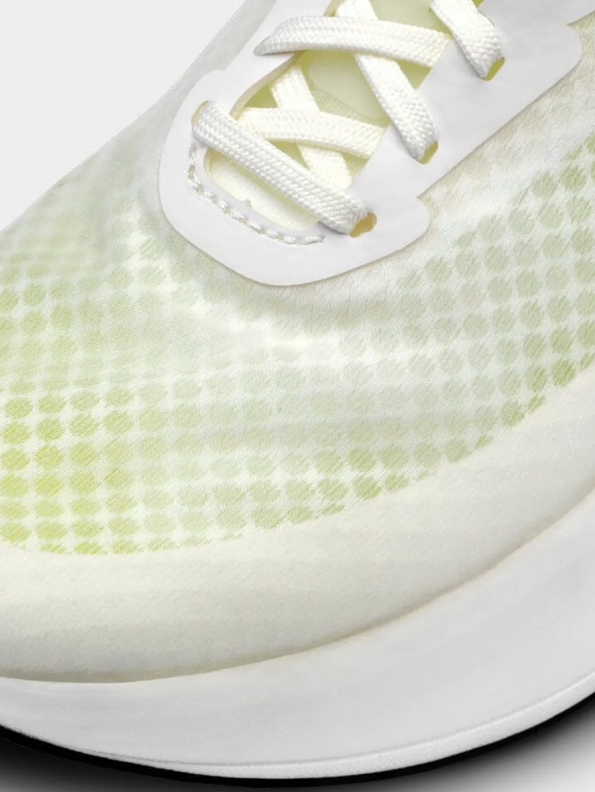 Women's Nordlite Speed Running Shoe - White/Black